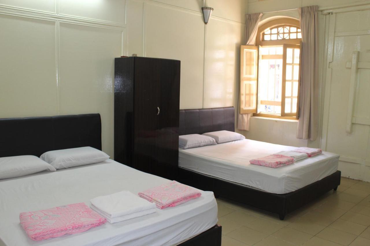 Old Penang Hotel - Trang Road George Town Bagian luar foto